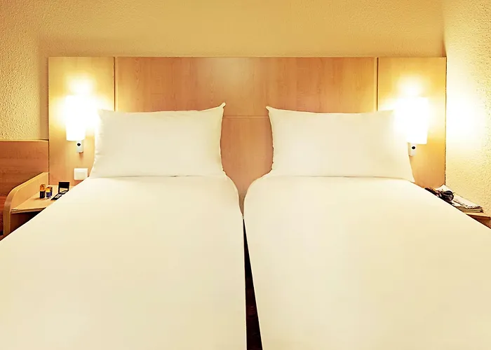 Hotel Ibis Alsterring 3*
