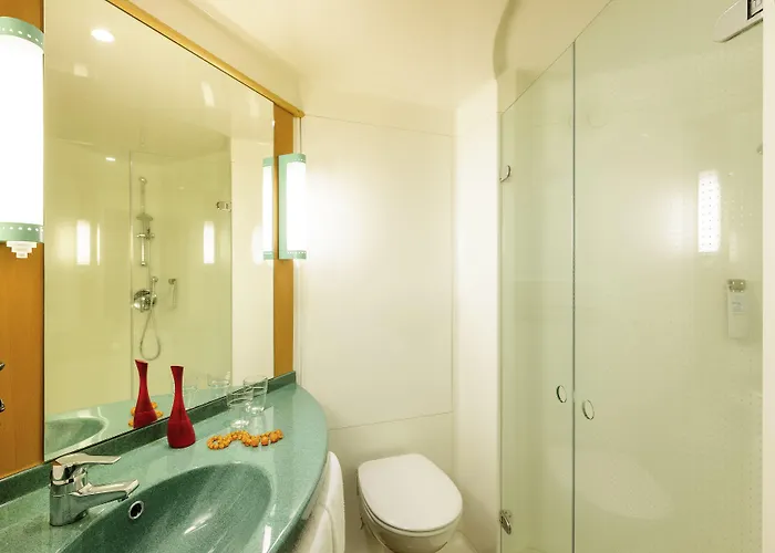 Ibis Alsterring Hotel 3*