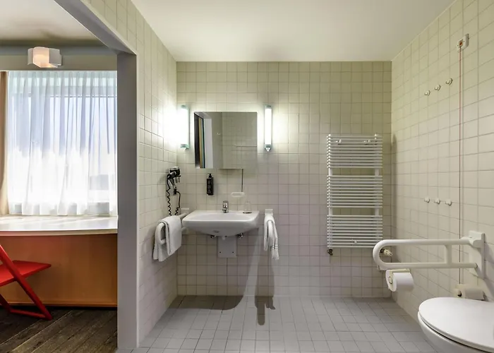Ibis Alsterring Hotel 3*