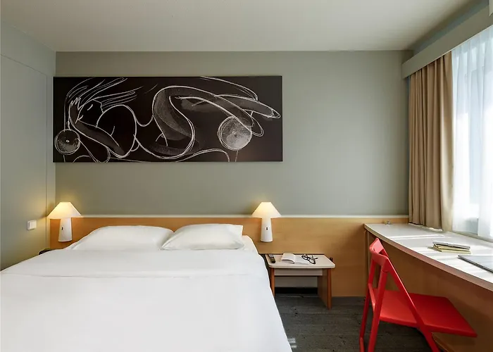 Ibis Alsterring Hotel 3*