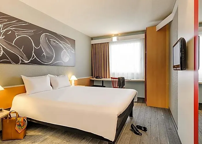 Ibis Alsterring Hotel 3*