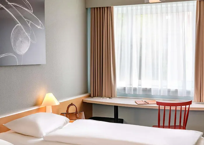 Ibis Alsterring Hotel 3*