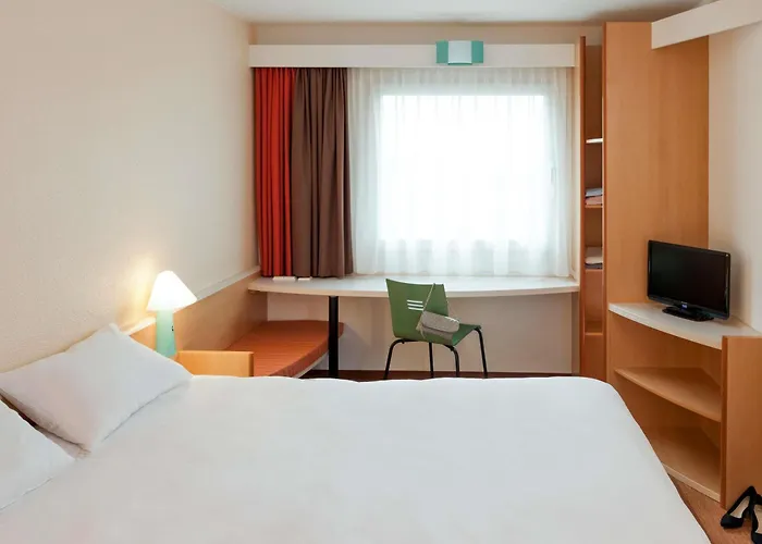 Ibis Alsterring Hotel 3*