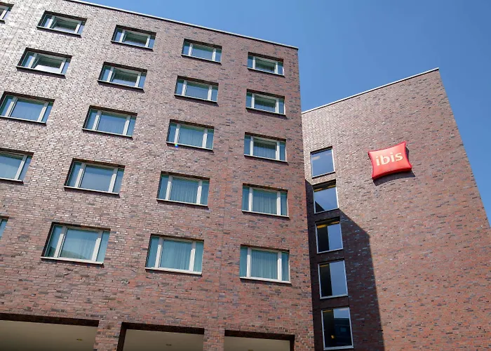 Ibis Alsterring Hotel 3*