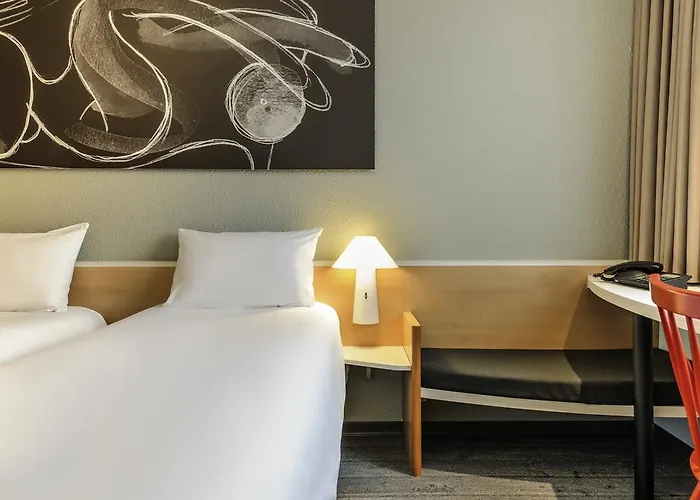 Ibis Alsterring Hotel 3*