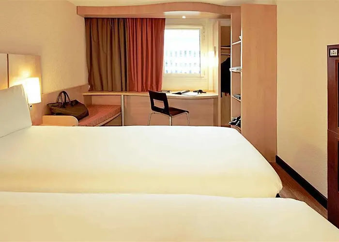 Hotel Ibis Alsterring 3*