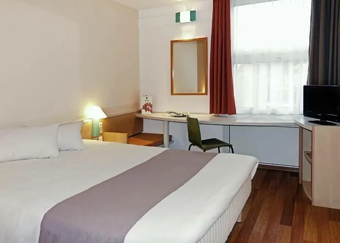Hotel Ibis Alsterring 3*